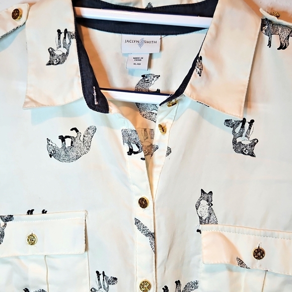 Vintage Jaclyn Smith Button Down Fox Shirt With Gold Button Details. Sz. XL - Picture 2 of 11